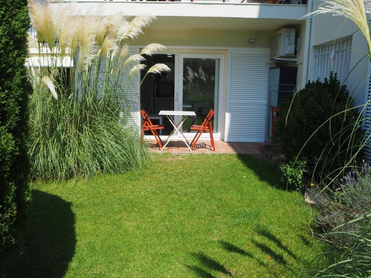 Apartament Amb Piscina I Aparcament - Baixos Amb Jardinet Calella De Palafrugell Exterior foto